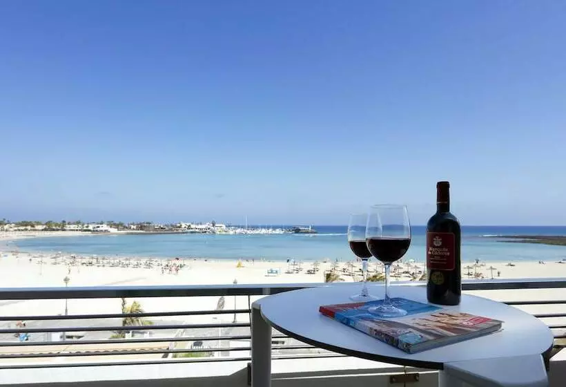 سوییت جونیور با چشم‌انداز دریا, Eurostars Las Salinas