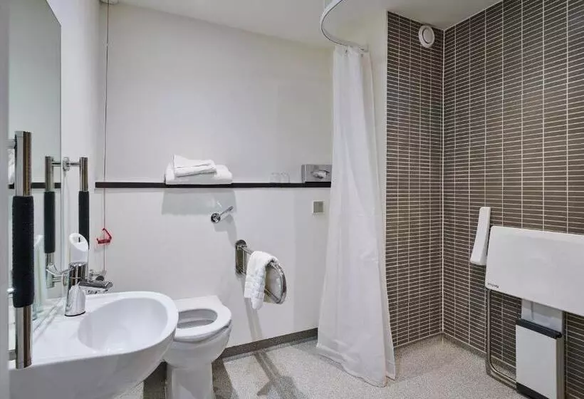 身障者適用スタンダードルーム, Holiday Inn Rugby Northampton M1 Jct18, An Ihg