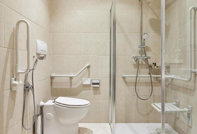 Номер Стандарт Кровать Кинг Адаптированный для Инвалидов, Indigo Venice Sant Elena, An Ihg