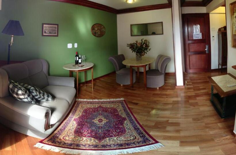 סוויטה נשיאותית, Lang Palace   Fica No Centro Da Cidade