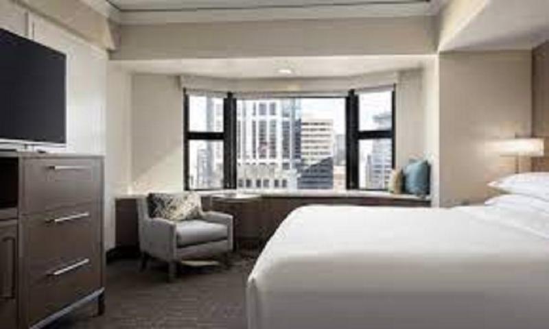 חדר משפחתי, Pinewood Hotel Rome