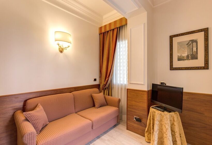 חדר משפחתי, Pinewood Hotel Rome