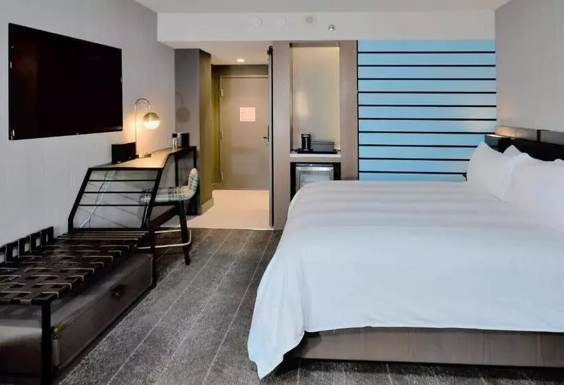 Deluxe-huone King-vuode, Renaissance Reno Downtown Hotel & Spa