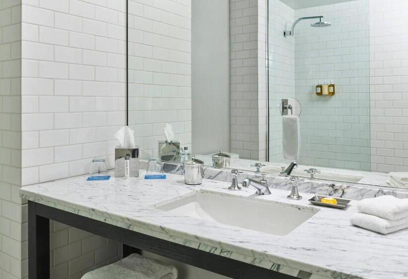 스탠다드 룸 더블 침대 2개, Republic San Diego, Autograph Collection