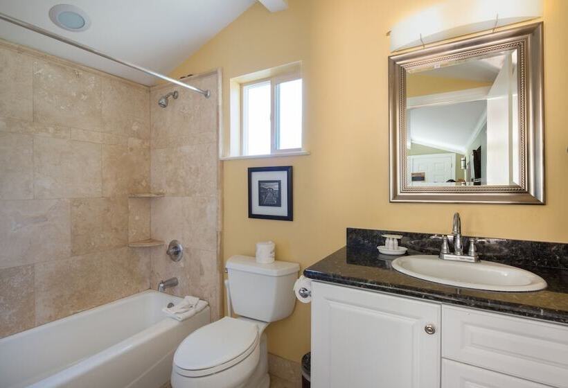 منزل غرفة نوم واحدة, Sea Breeze Inn  Pacific Grove