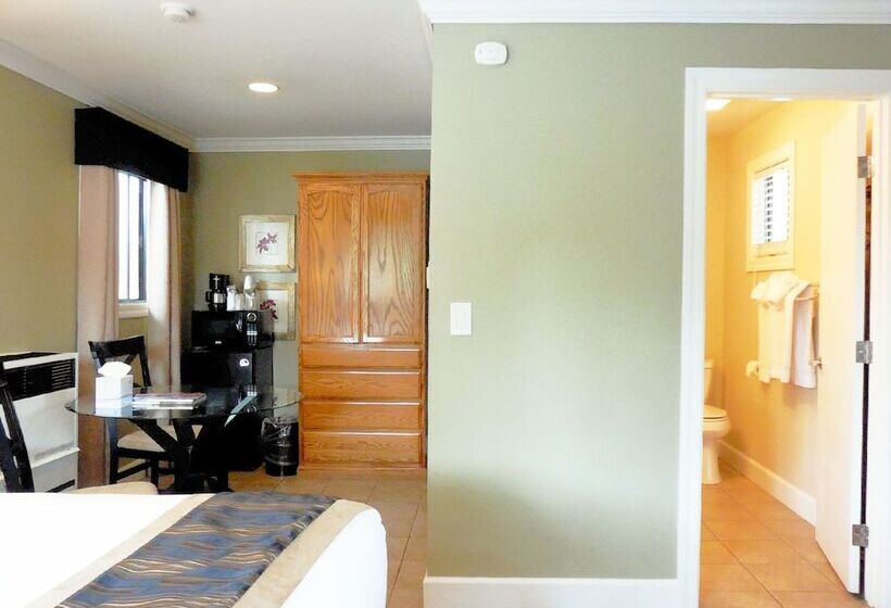 בית, חדר שינה 1, Sea Breeze Inn  Pacific Grove