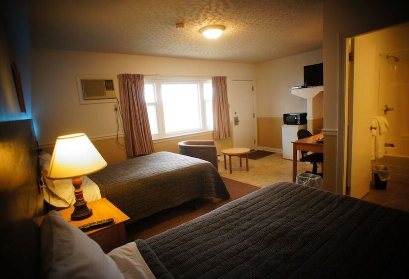 스탠다드 룸 더블 침대 2개, Silverwood Inn & Suites