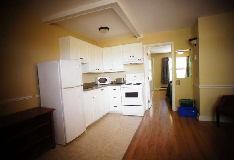 Люкс, Silverwood Inn & Suites