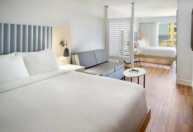 Студио Стандарт Вид на Бассейн, Springhill Suites By Marriott Pensacola Beach