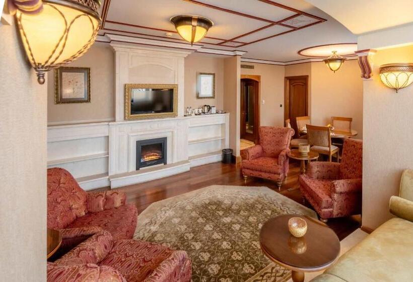 سوئیت با چشمانداز, The Central Palace Taksim