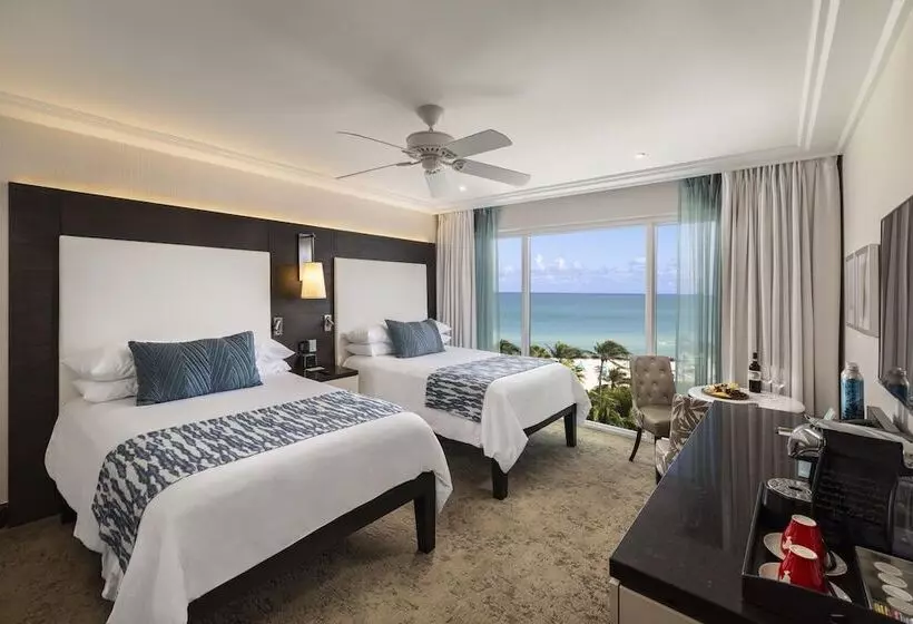 اتاق استاندارد با 2 تخت دوبل, The Palms Hotel & Spa