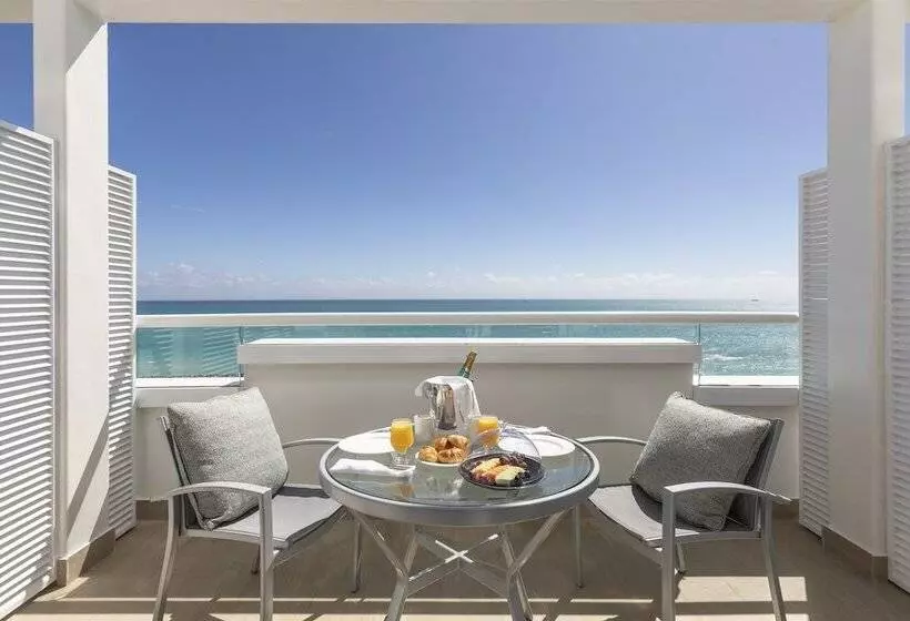 سوییت با چشمانداز دریا, The Palms Hotel & Spa