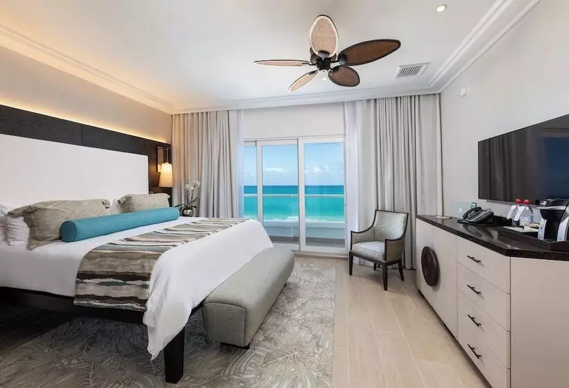 سوییت با چشمانداز دریا, The Palms Hotel & Spa