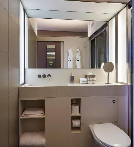 Deluxe Rum, Marrable S Farringdon