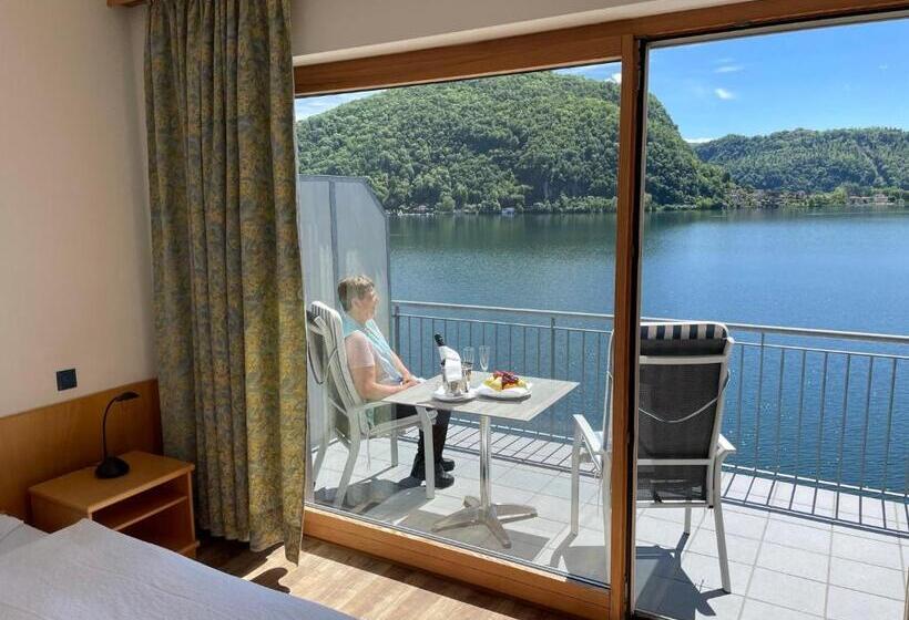 חדר סופריור, Tresa Bay