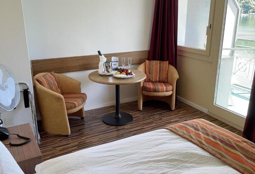 חדר סטנדרט, Tresa Bay