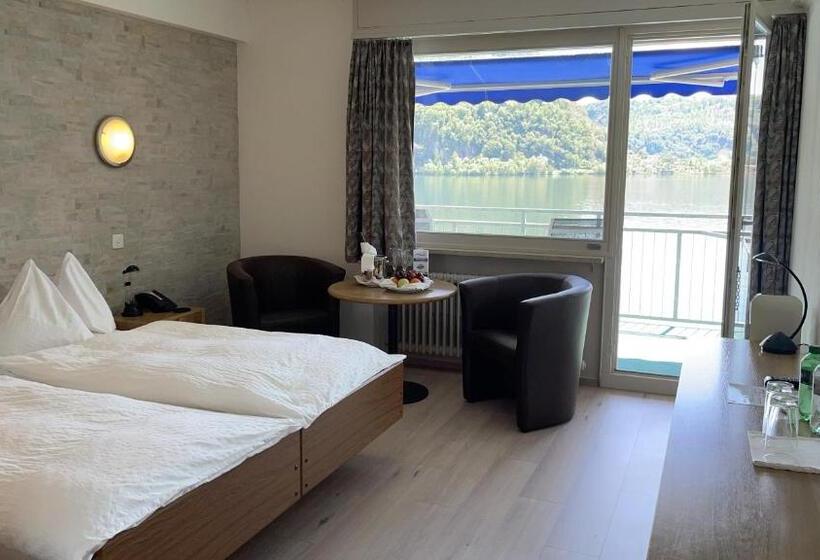 Номер Стандарт, Tresa Bay