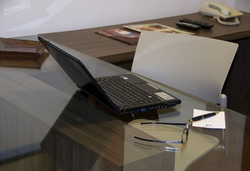 豪华房间, Pampulha Lieu