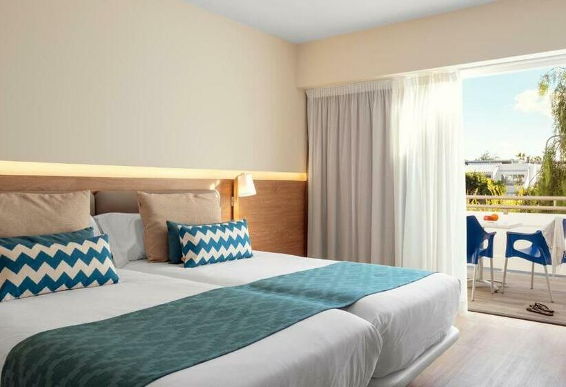 סוויטת ג'וניור עם מרפסת, Playa Park Zensation