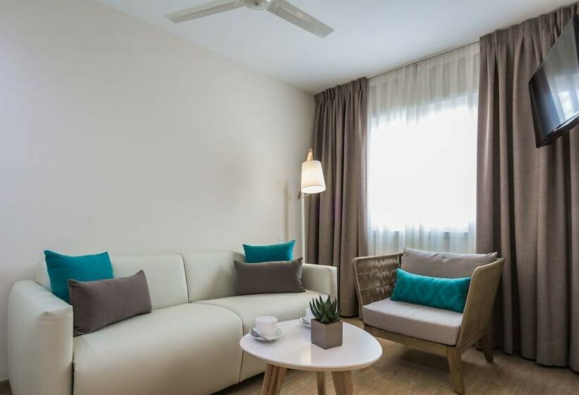 סוויטת ג'וניור עם מרפסת, Playa Park Zensation