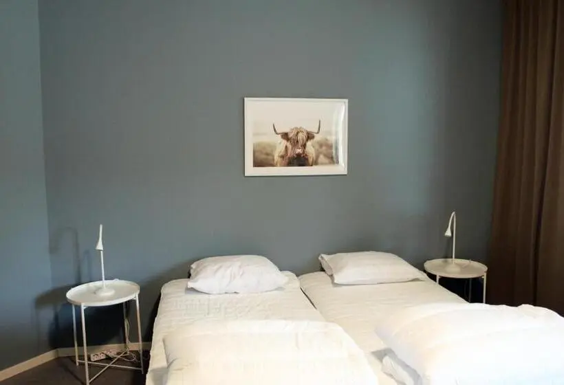 スタンダード４人部屋, De La Gardie Park Vandrarhem Hostel