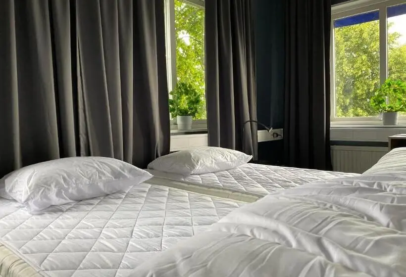 ファミリールーム, De La Gardie Park Vandrarhem Hostel