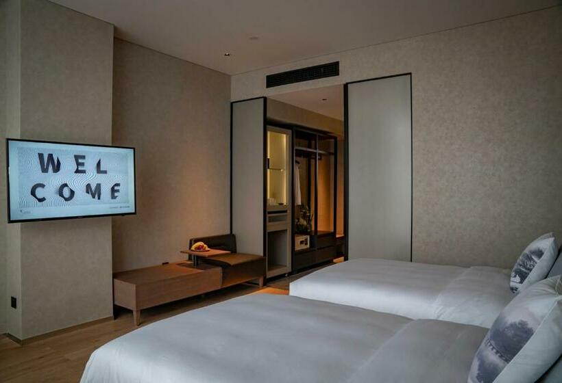 غرفة قياسية, 35