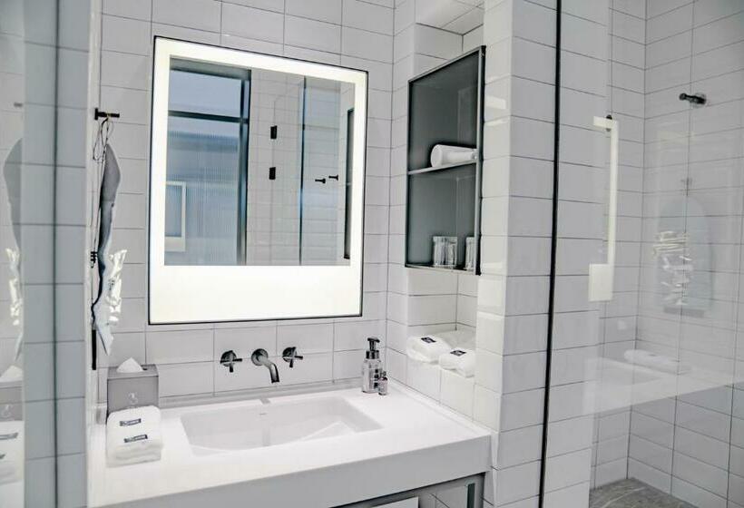 غرفة قياسية, 35