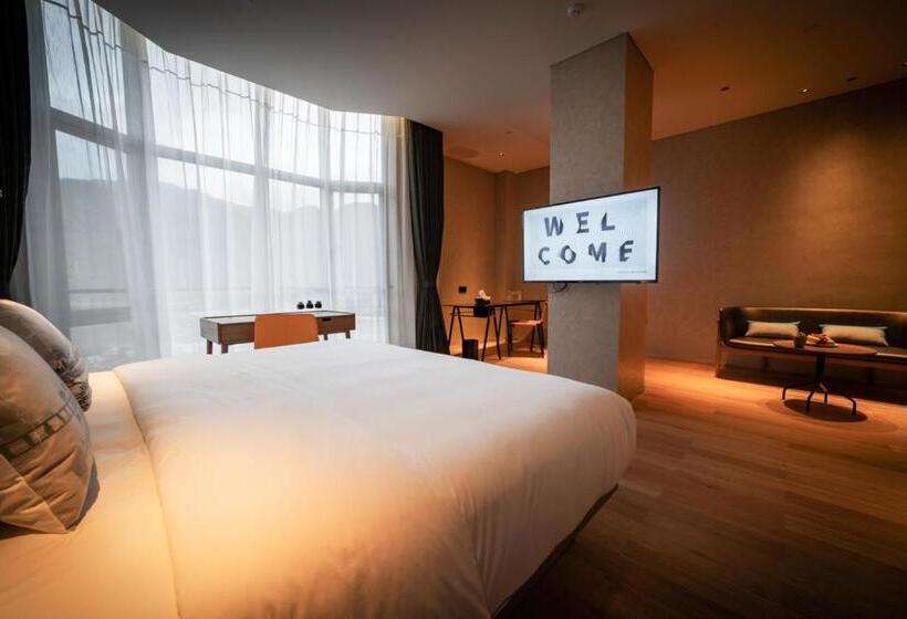 غرفة قياسية حمام مشترك, 35