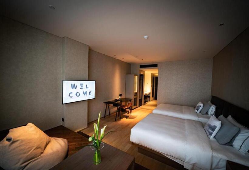 חדר סטנדרט, 35