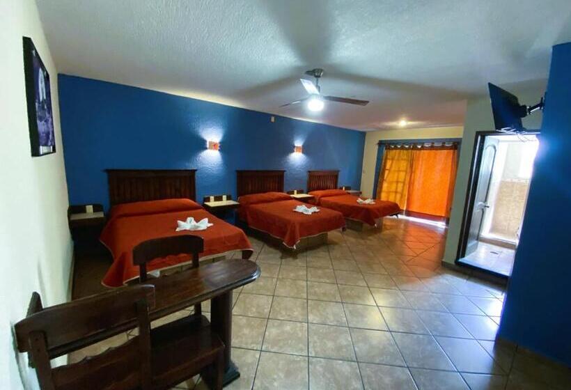 اتاق استاندارد سه نفره, Cabañas Santa Cruz