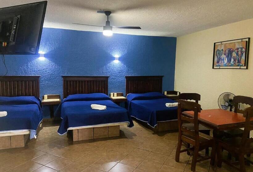 اتاق راحتی سه تخته, Cabañas Santa Cruz