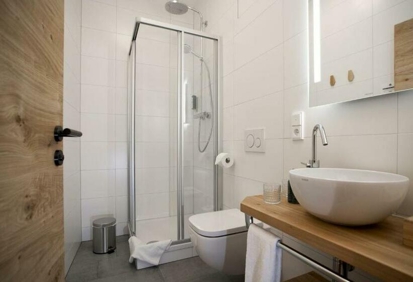 스탠다드 룸, Holzfellas Home