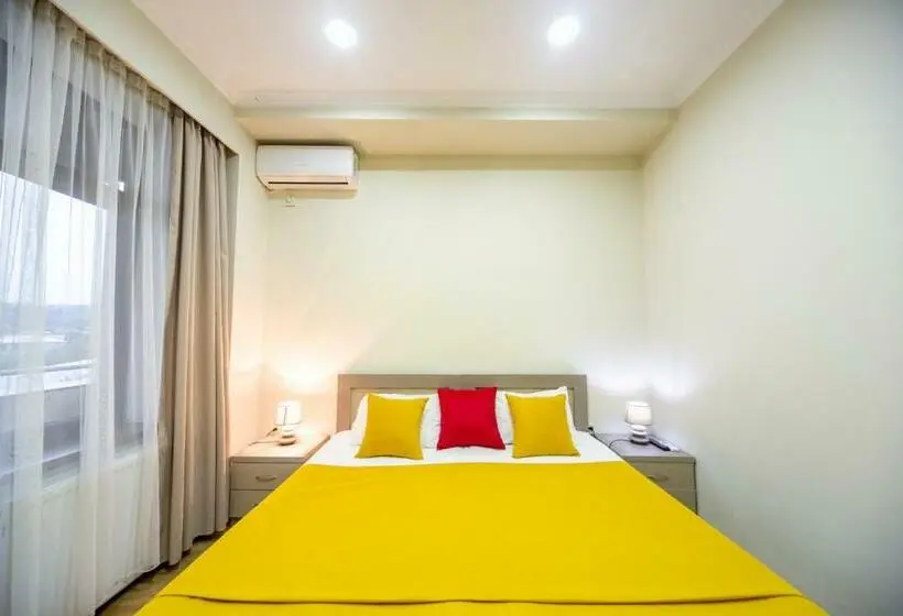 اتاق استاندارد سه تخته با بالکن, Tskaltubo Hotel Terrace