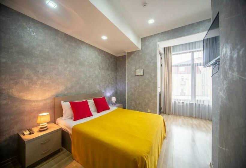 اتاق استاندارد با بالکن, Tskaltubo Hotel Terrace