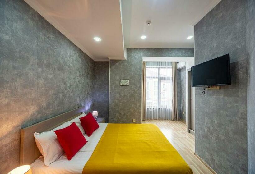 اتاق استاندارد با بالکن, Tskaltubo Hotel Terrace