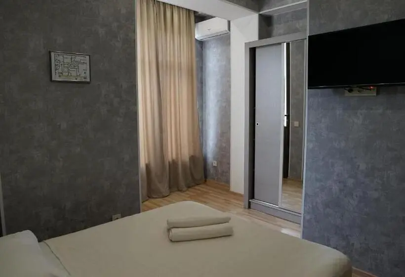 اتاق استاندارد با بالکن, Tskaltubo Hotel Terrace