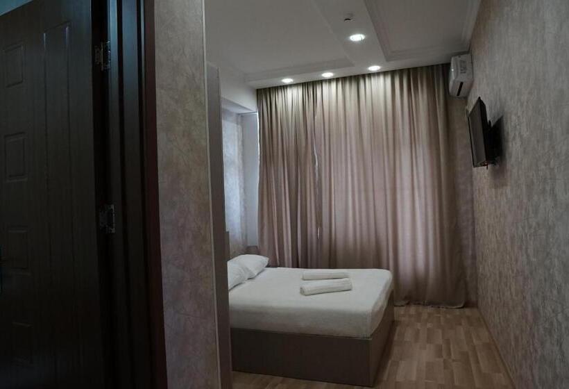 اتاق استاندارد با بالکن, Tskaltubo Hotel Terrace