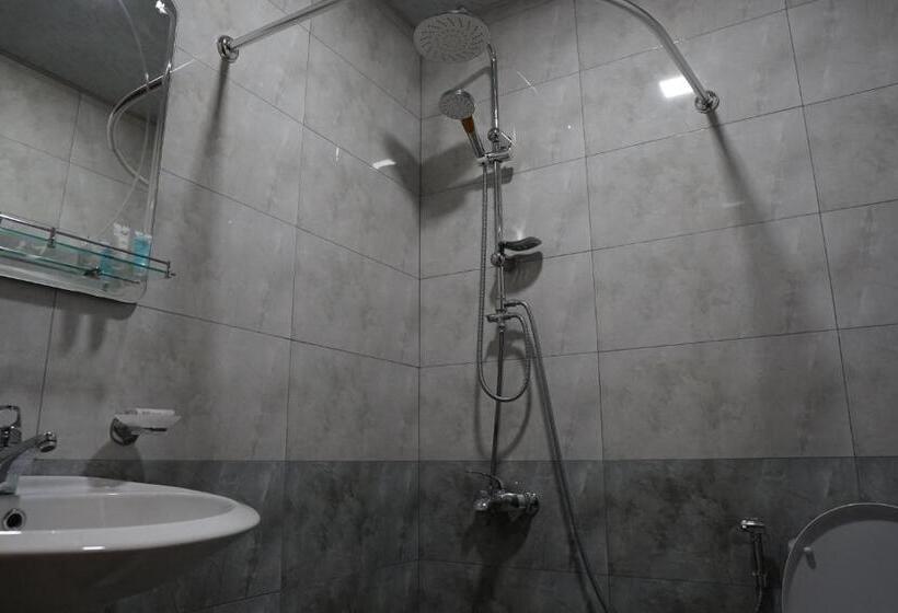 اتاق استاندارد با بالکن, Tskaltubo Hotel Terrace