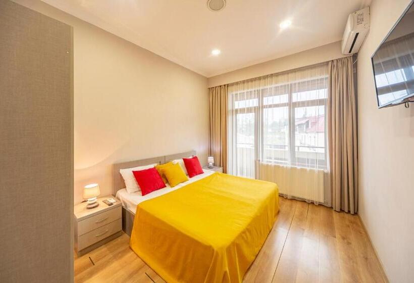 اتاق استاندارد با بالکن, Tskaltubo Hotel Terrace