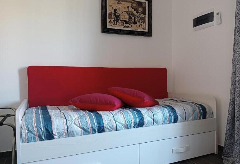 패밀리 스튜디오, Big Mama Jungle Rooms