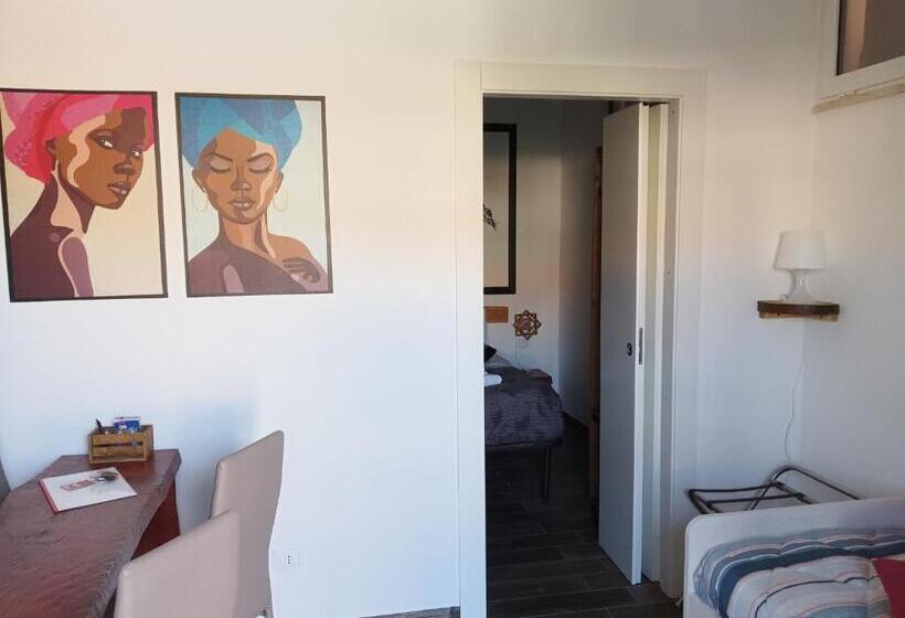 패밀리 스튜디오, Big Mama Jungle Rooms