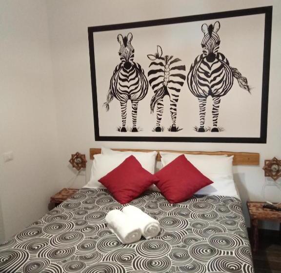 패밀리 스튜디오, Big Mama Jungle Rooms