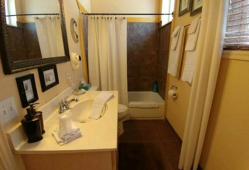 クイーンサイズベッドのスタンダードルーム, Alpaca Inn