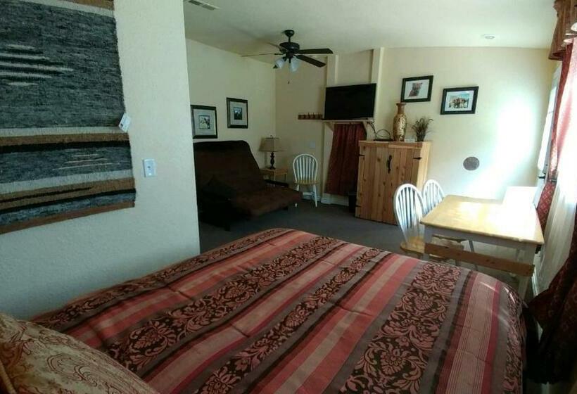 クイーンサイズベッドのスタンダードルーム, Alpaca Inn