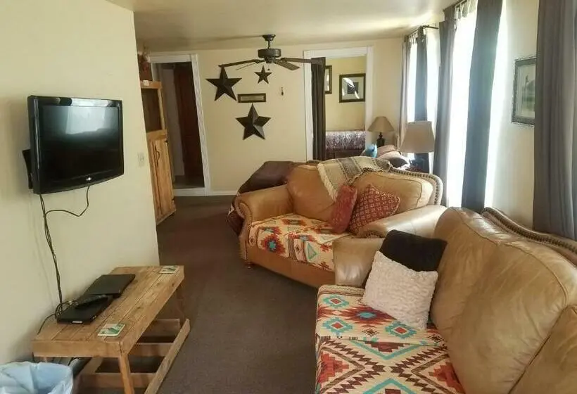 ファミリールーム, Alpaca Inn