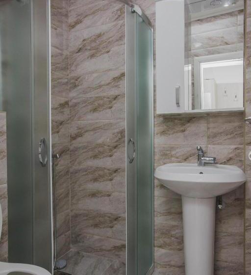 חדר סטנדרט, Dapčević