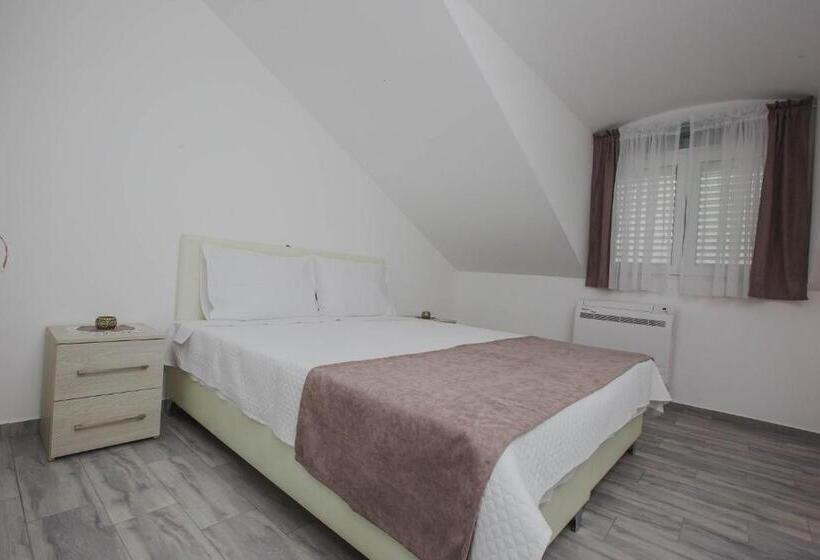 חדר סטנדרט, Dapčević