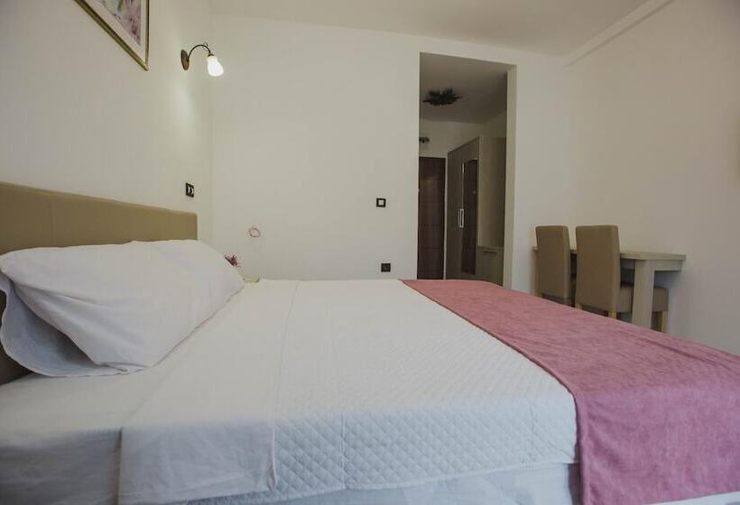 חדר סטנדרט, Dapčević