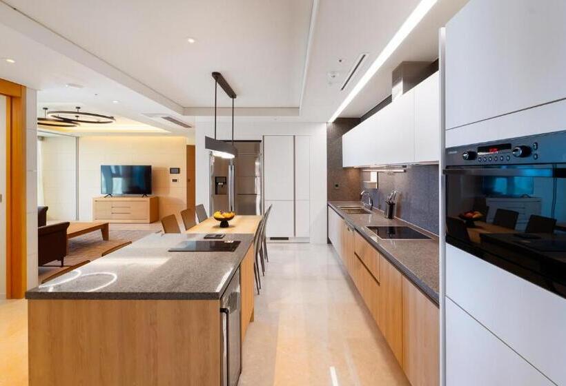 带海景的高级套房, Grand Lct Residence